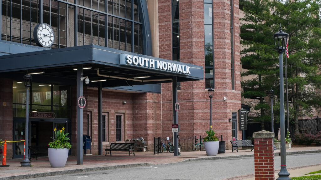 South Norwalk railroad station 